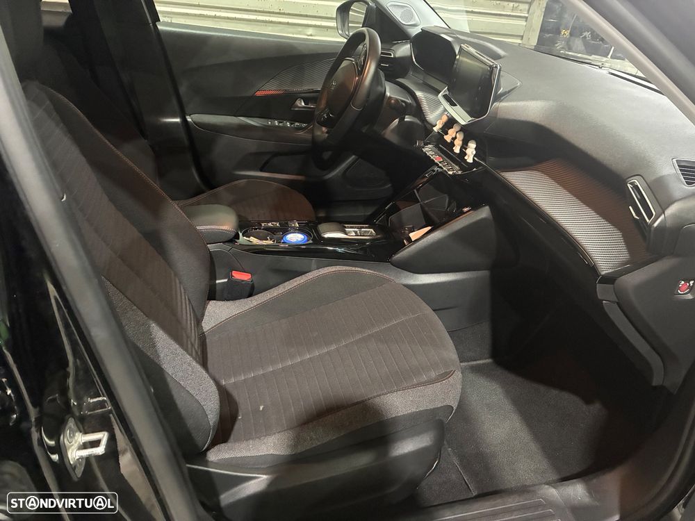 Peugeot e-2008 50 kWh Allure - 7
