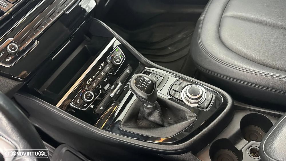 BMW 216 Active Tourer d Corporate Edition Business Edition - 38