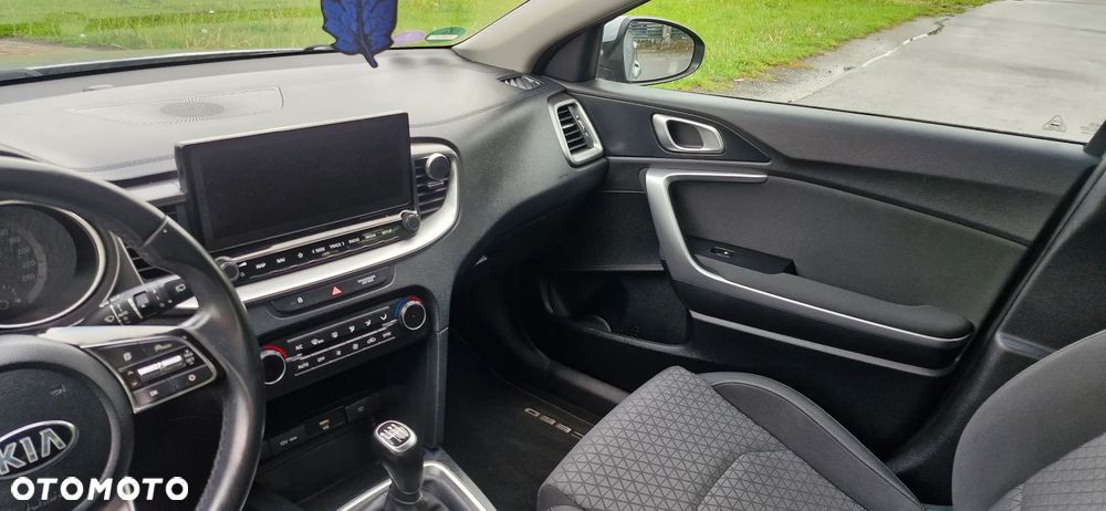 Kia Ceed 1.0 T-GDI L Business Line Plus - 24