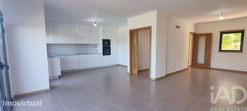 Casa / Villa em Guia - Grande imagem: 3/39