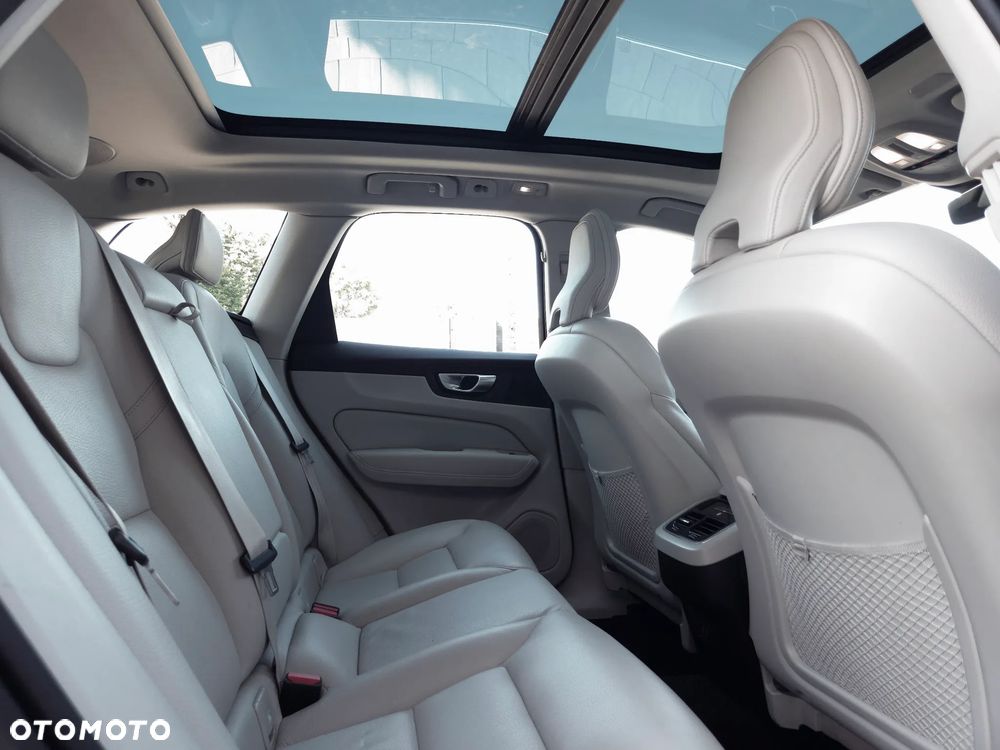 Volvo XC 60 B4 D AWD Inscription - 21