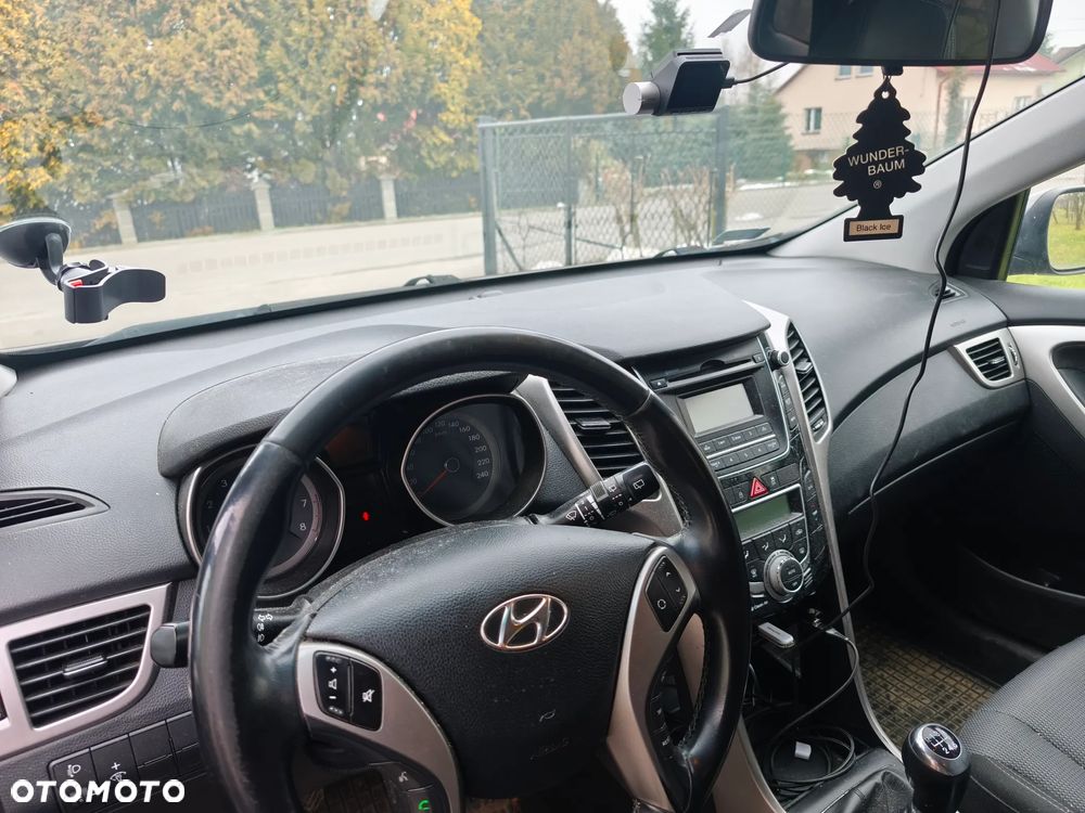 Hyundai i30 1.6 Comfort - 7