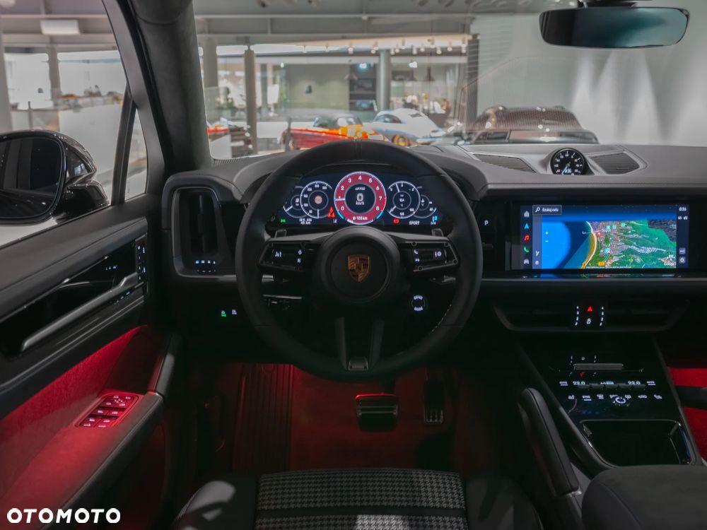 Porsche Cayenne - 17