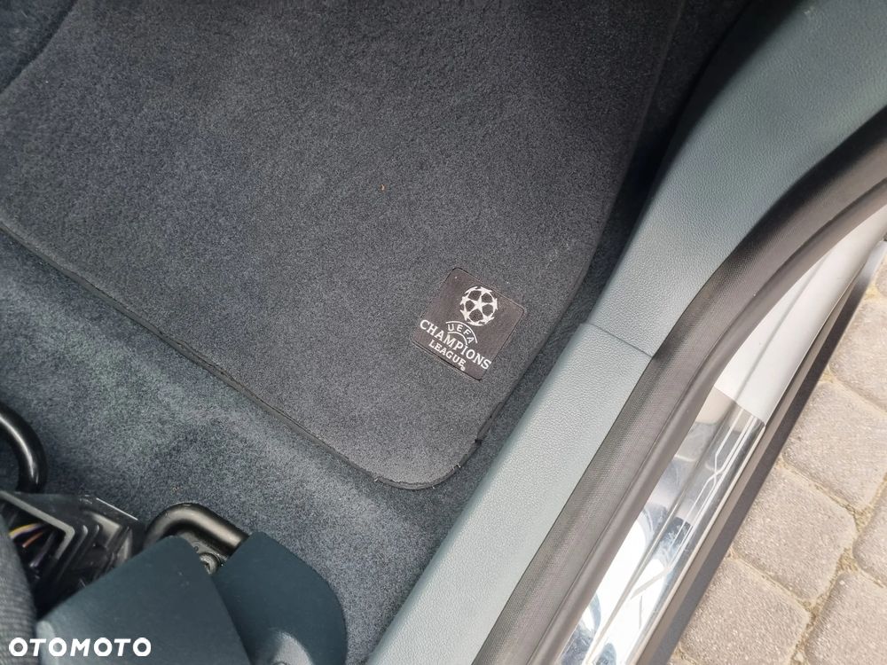 Ford C-MAX 1.0 EcoBoost Start-Stopp-System Champions Edition - 24