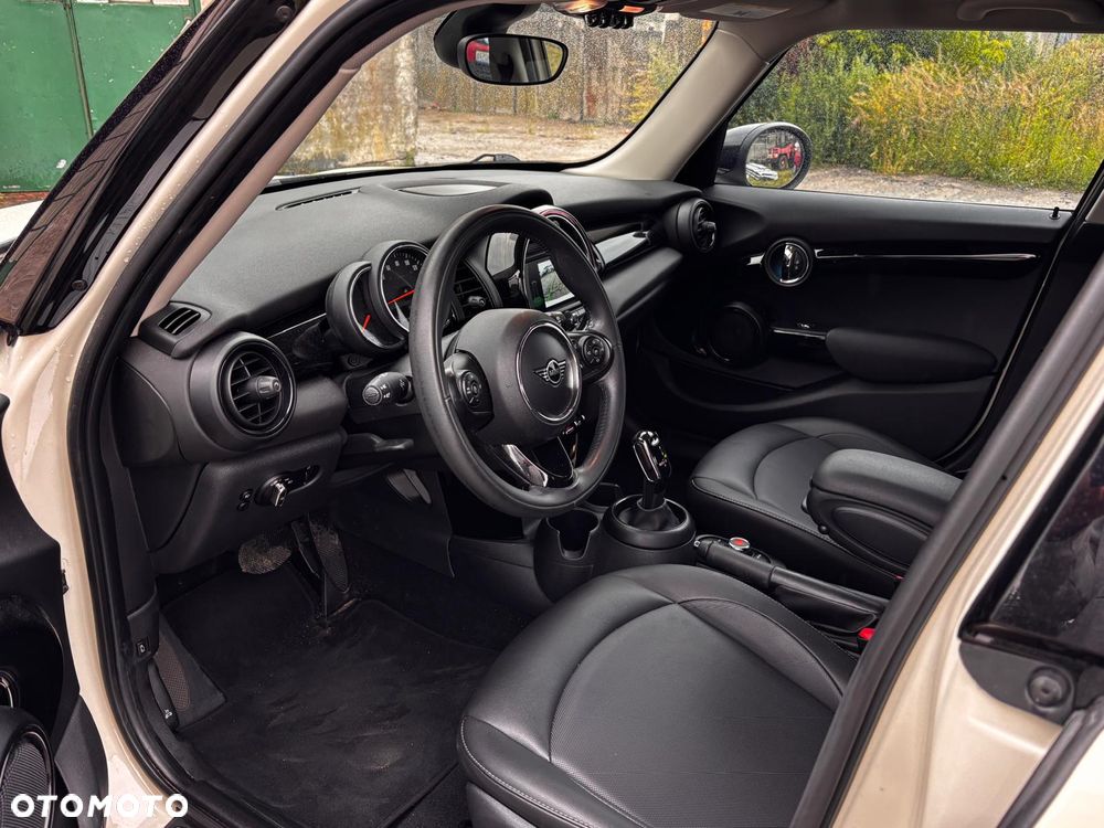 MINI Cooper Classic Trim - 10