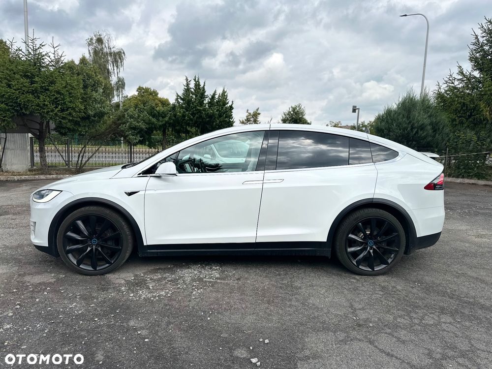 Tesla Model X Long Range Plus - 7