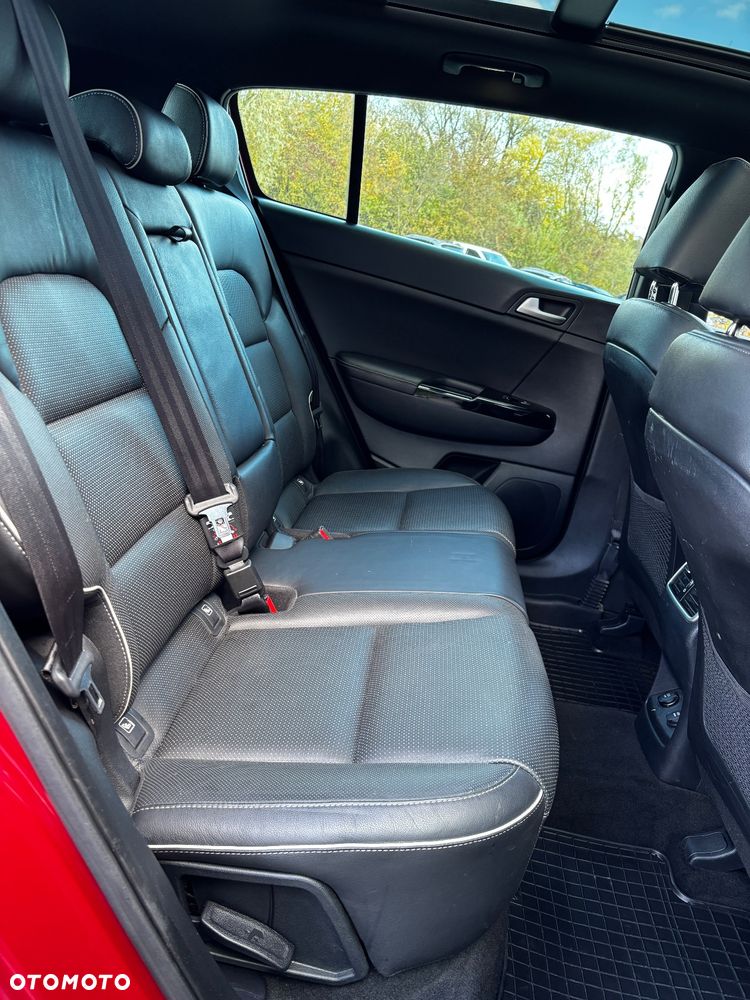 Kia Sportage 2,0 CRDI AWD GT Line - 29