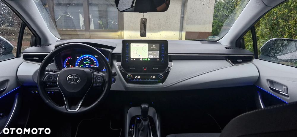 Toyota Corolla 2.0 Hybrid Executive - 30