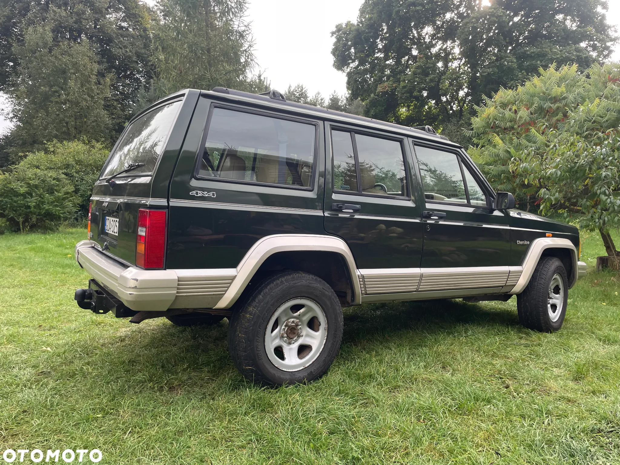 Jeep Cherokee - 19