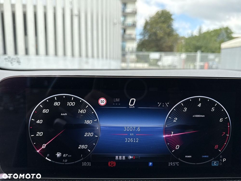 Mercedes-Benz CLA - 13