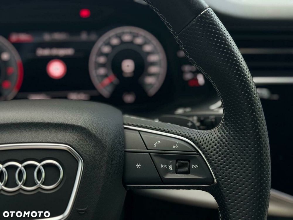 Audi Q8 - 22