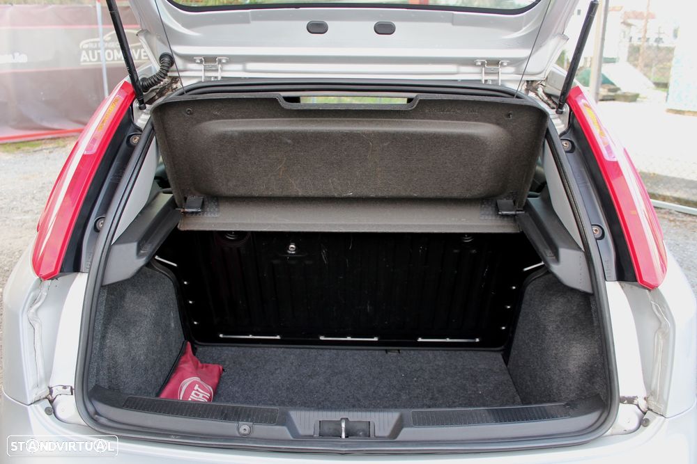 Fiat Punto 1.3 M-Jet Lounge S&S - 5