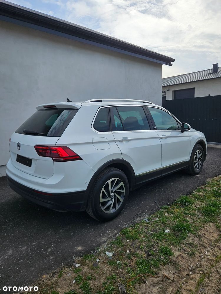 Volkswagen Tiguan 2.0 TDI SCR (BlueMotion Technology) Comfortline - 3