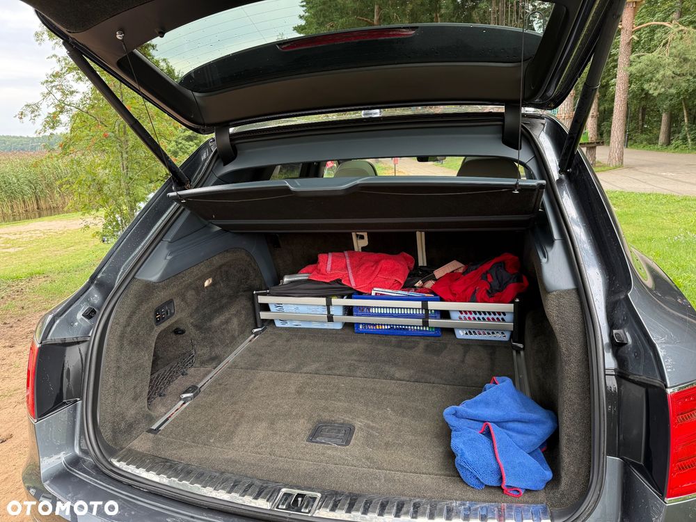 Bentley Bentayga W12 - 13