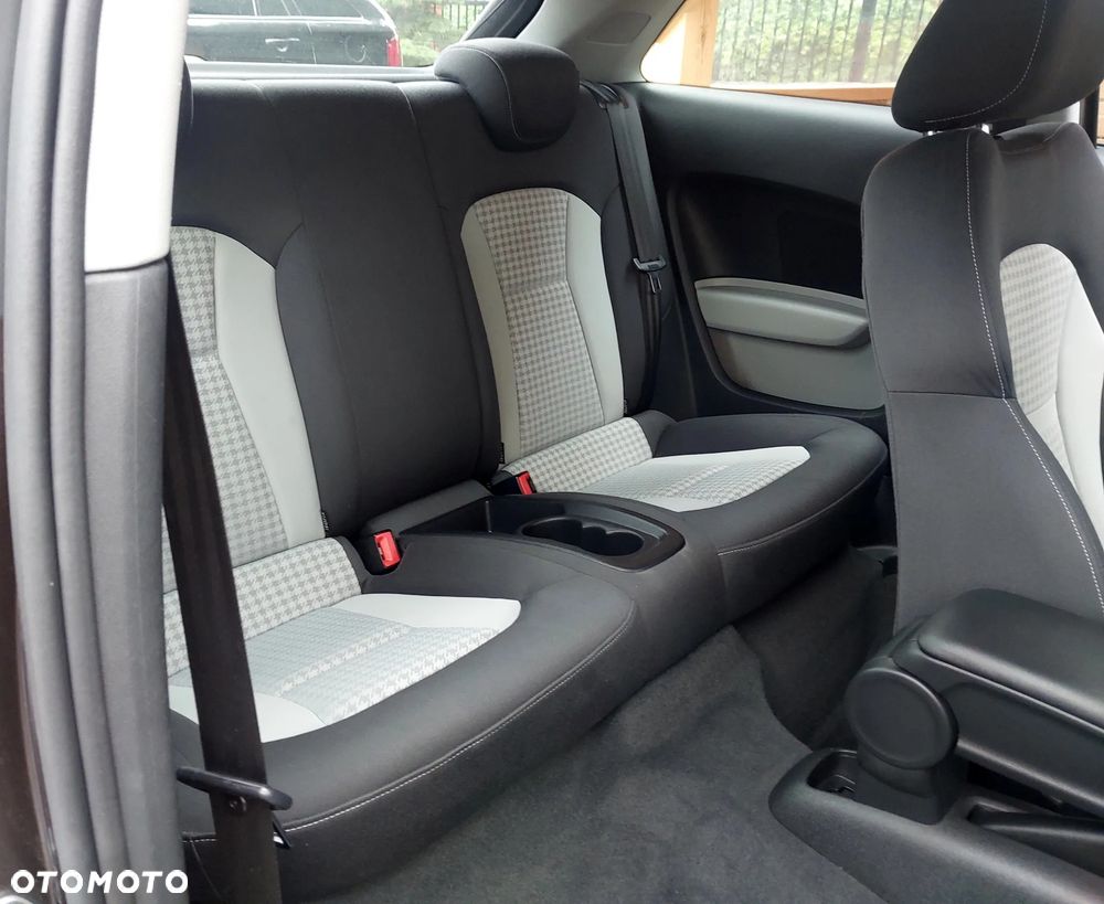 Audi A1 Sportback 1.6 TDI S line edition - 22