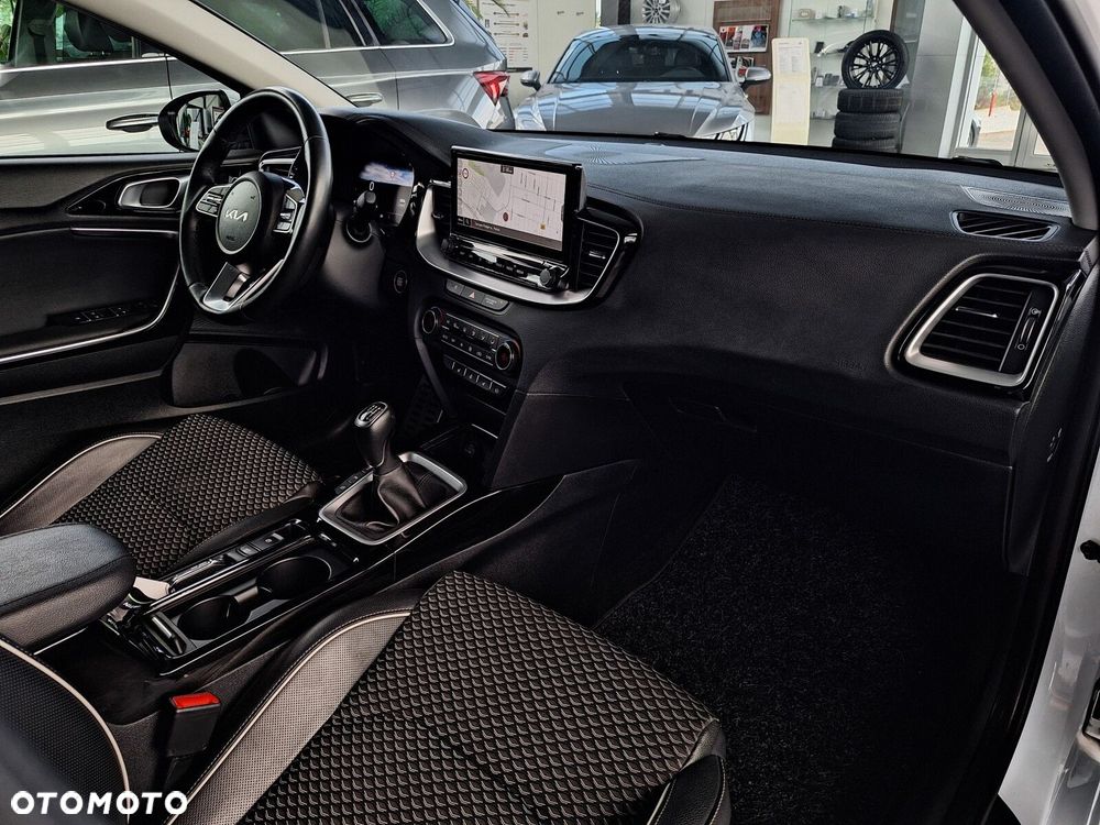 Kia Ceed 1.5 T-GDI Business Line - 20
