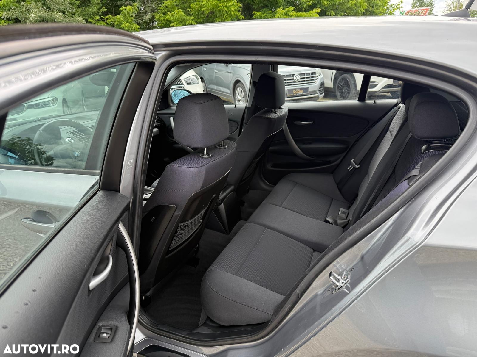 BMW Seria 1 116i - 8