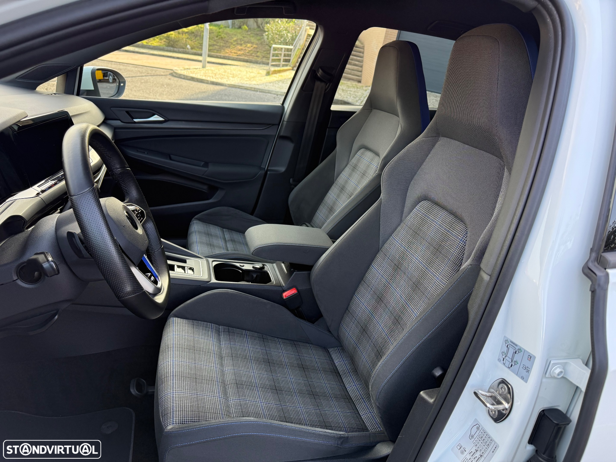 VW Golf 1.4 GTE Plug-in - 17