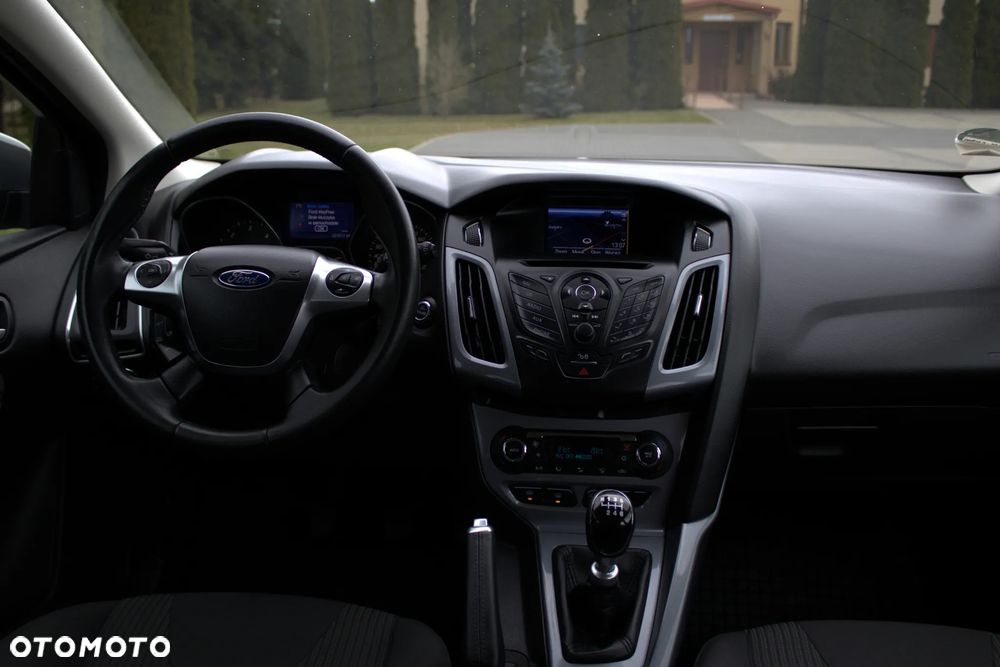 Ford Focus SW 1.6 TDCi DPF S&S Titanium - 32