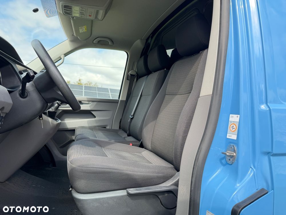 Volkswagen Transporter - 8