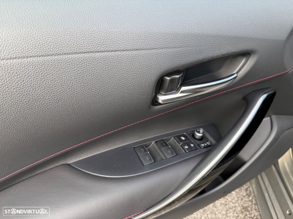 Toyota Corolla 1.8 Hybrid Exclusive - 14