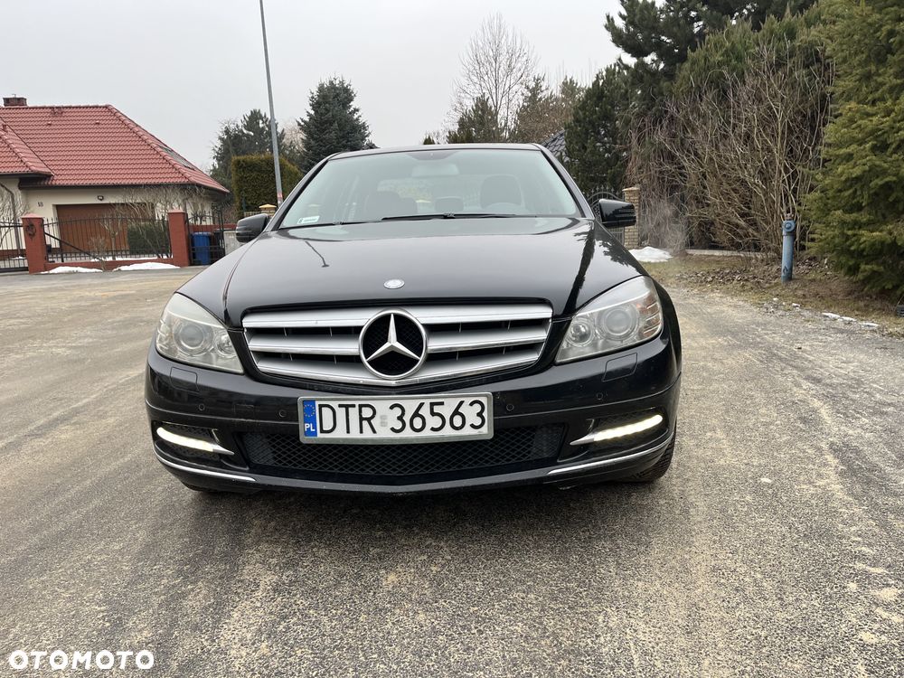 Mercedes-Benz Klasa C 220 CDI DPF Automatik BlueEFFICIENCY Avantgarde - 3