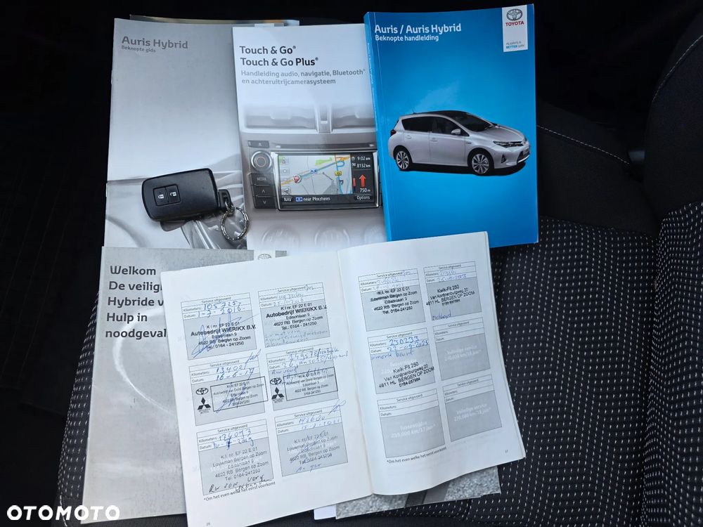 Toyota Auris 1.8 HSD Luna - 40