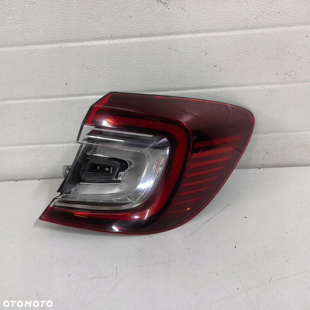 LAMPA TYLNA TYŁ PRAWA LED RENAULT CAPTUR II 265507894R 23R. - 1