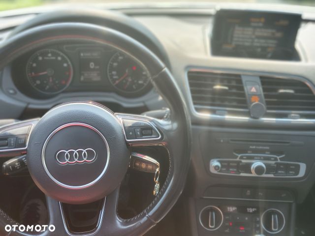 Audi Q3 - 18
