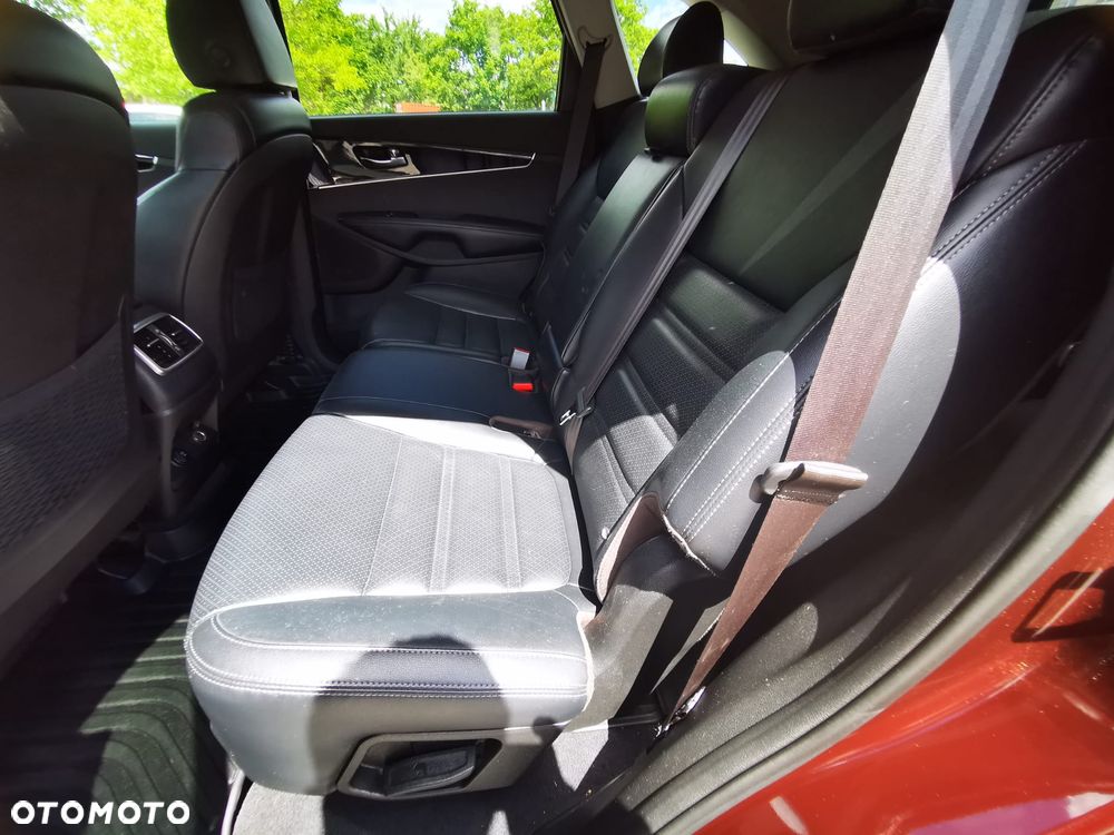 Kia Sorento - 10