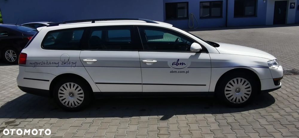 Volkswagen Passat - 2