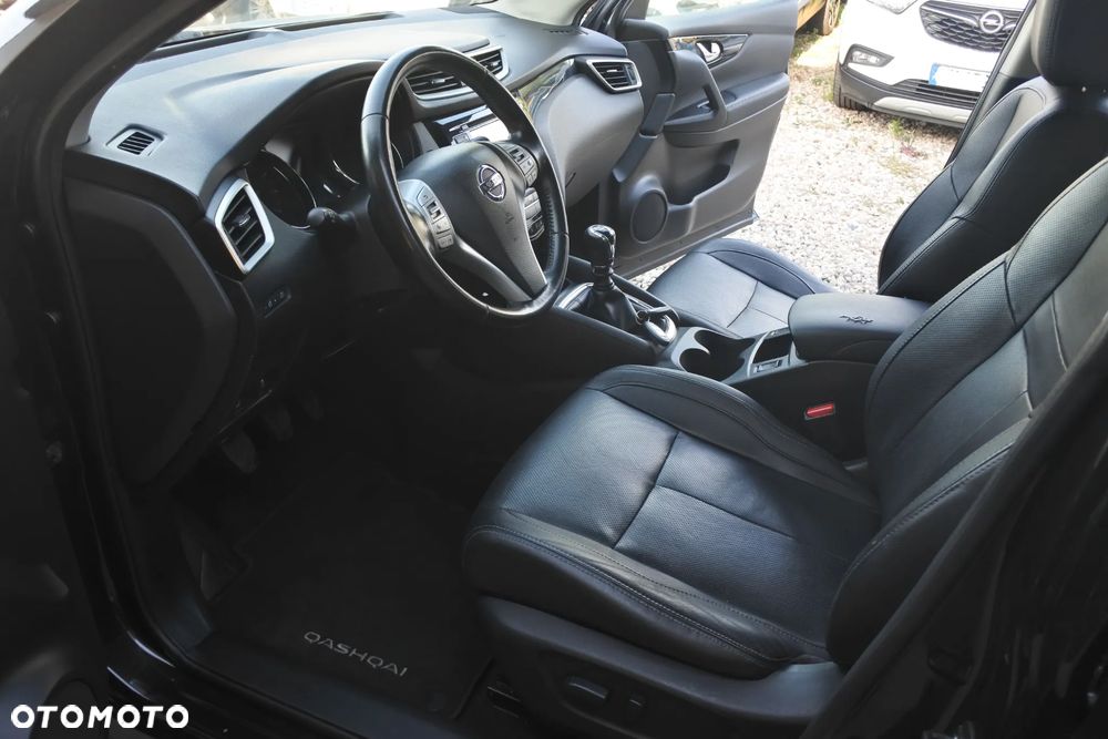 Nissan Qashqai 1.2 DIG-T Tekna EU6 - 10