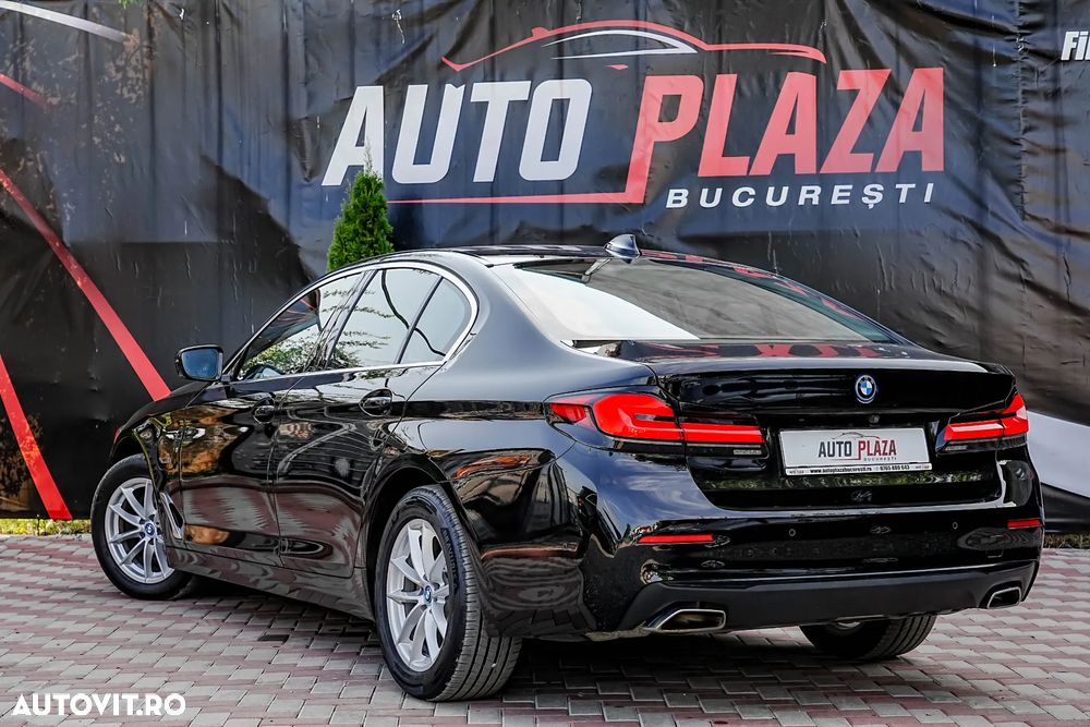 BMW Seria 5 530e Aut. Luxury Line - 10
