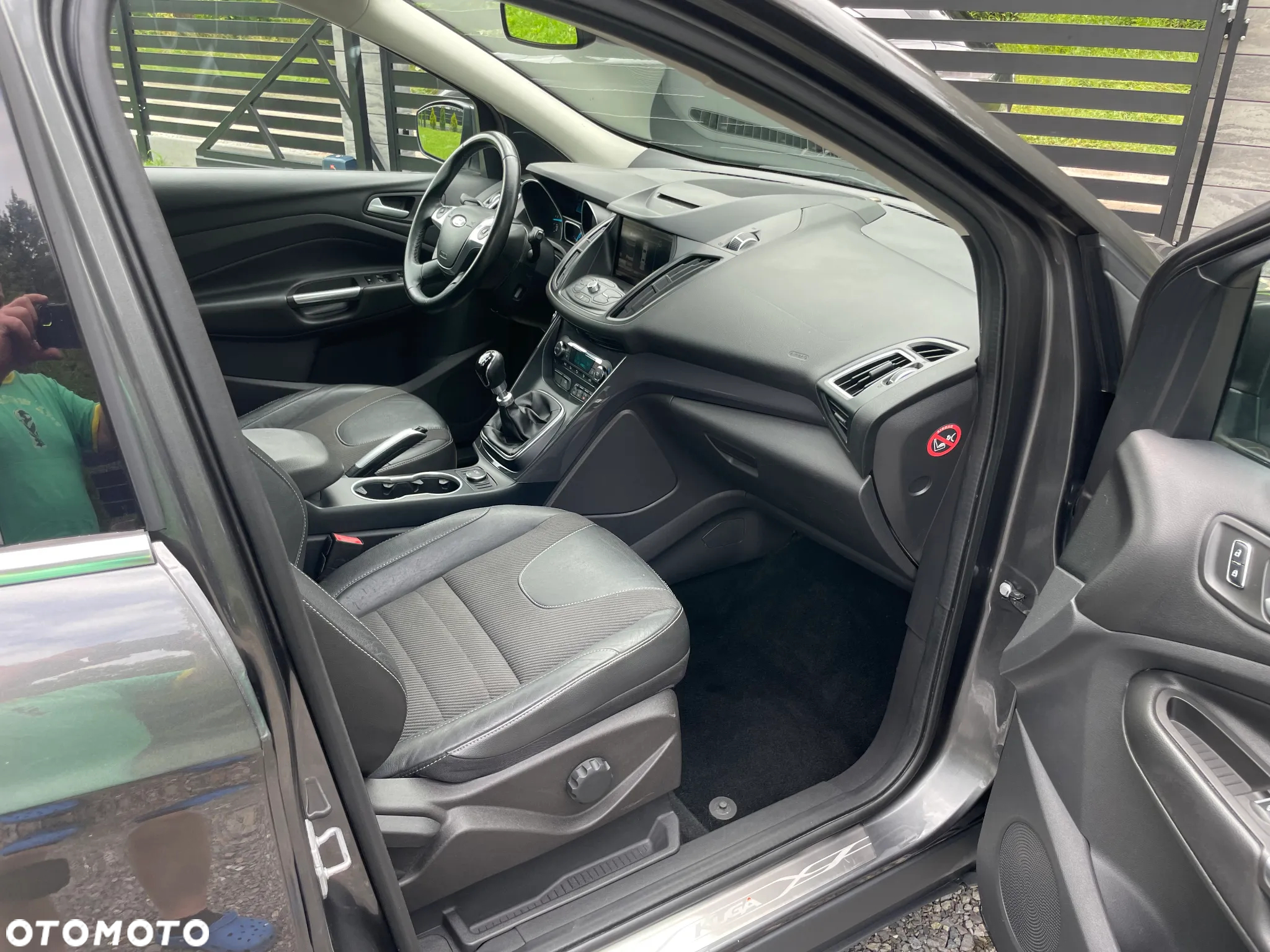 Ford Kuga 2.0 TDCi 2x4 Business Edition - 10