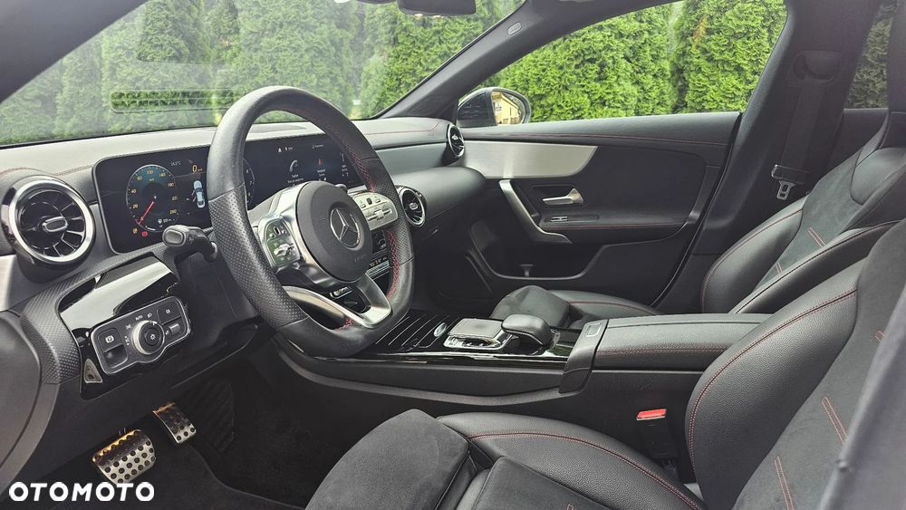 Mercedes-Benz CLA 200 AMG Line 7G-DCT - 13