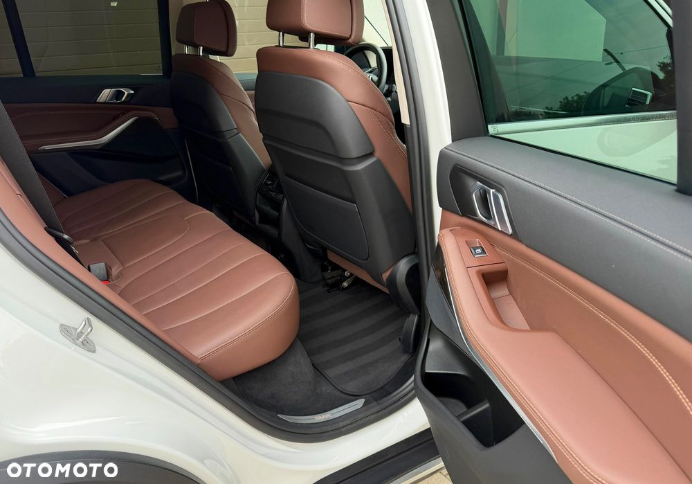 BMW X5 xDrive30d mHEV - 19