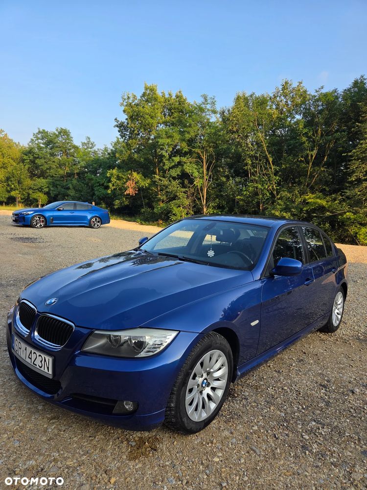 BMW Seria 3 318i - 8