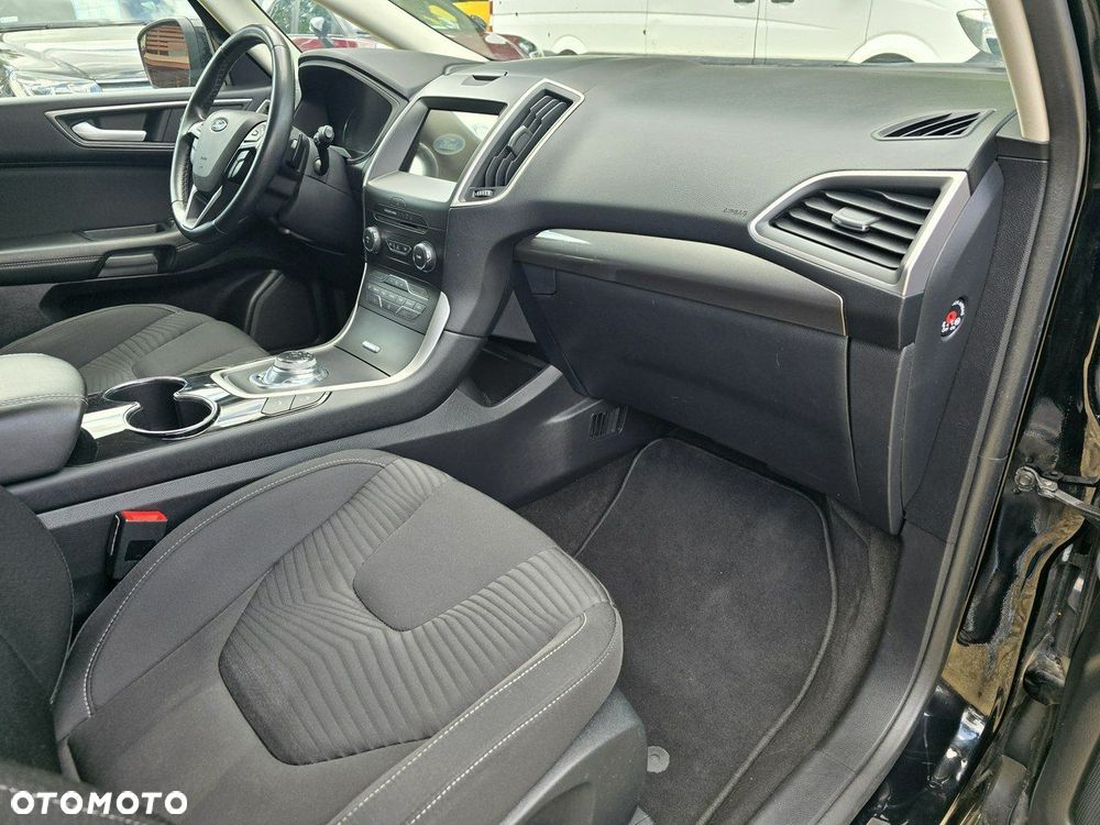 Ford S-Max - 10