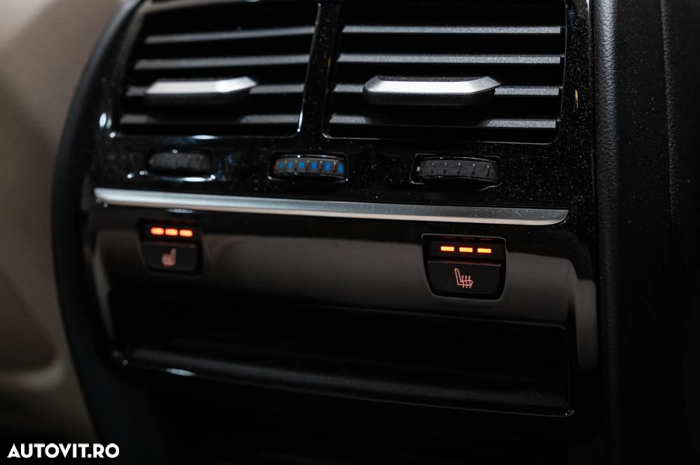 BMW Seria 5 540i Aut. M Sport Edition - 35