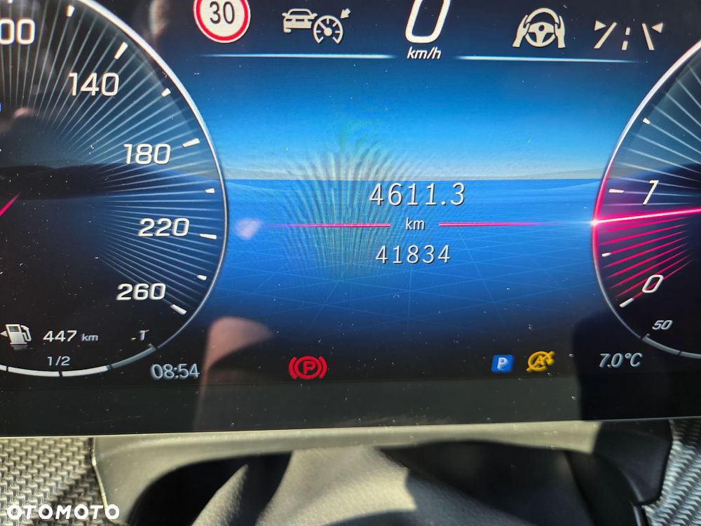 Mercedes-Benz Klasa V - 10