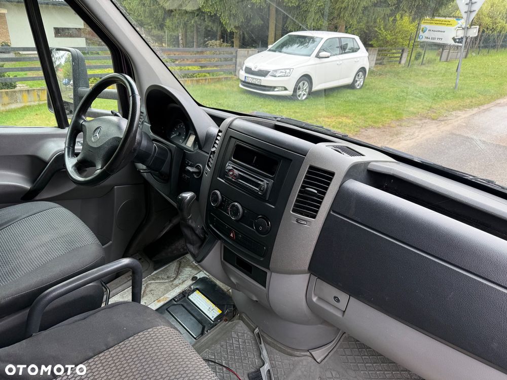 Mercedes-Benz Sprinter - 4