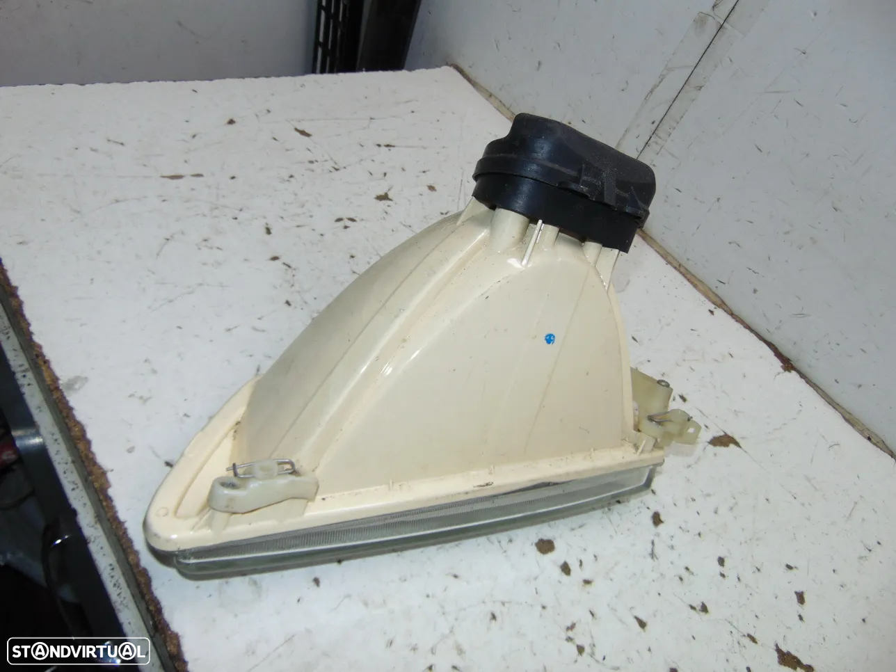 Peugeot 106 farol - 5