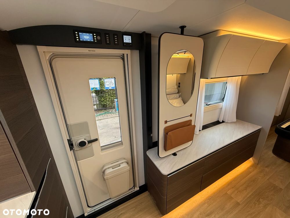 Adria Alpina 663 HT - 18