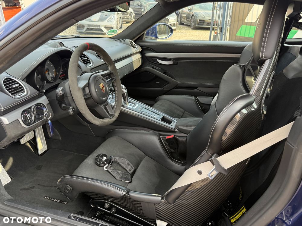 Porsche 718 Cayman GT4 PDK - 14