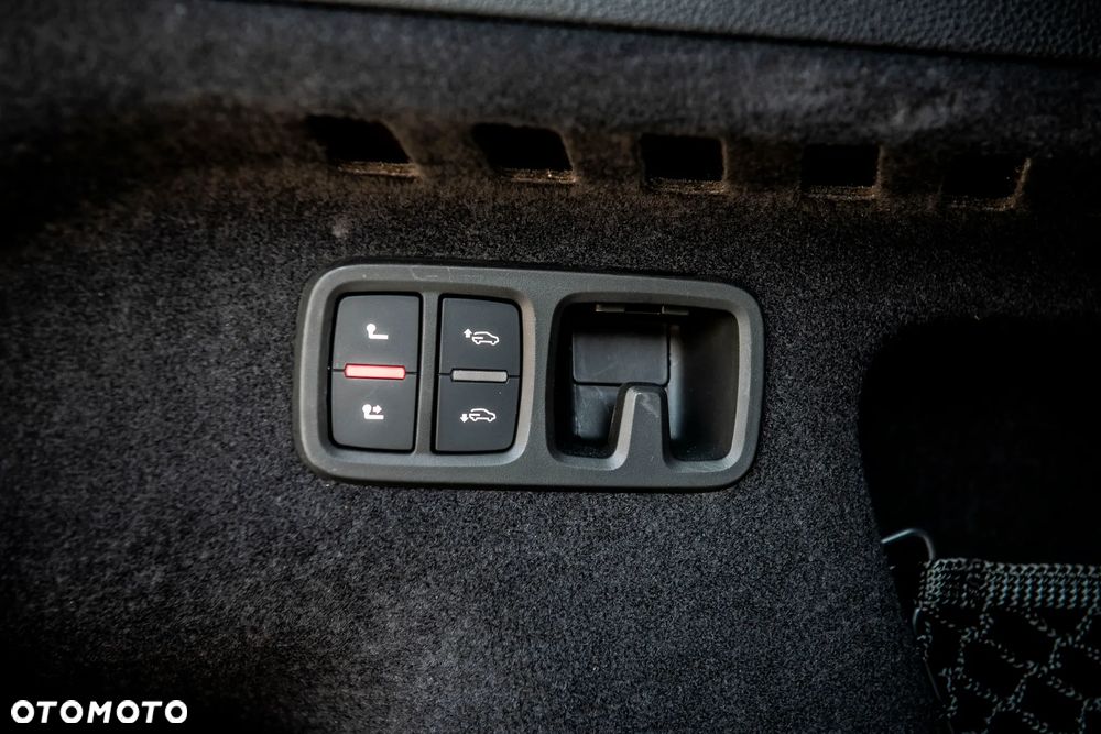 Audi RS Q8 TFSI mHEV Quattro Tiptronic - 24
