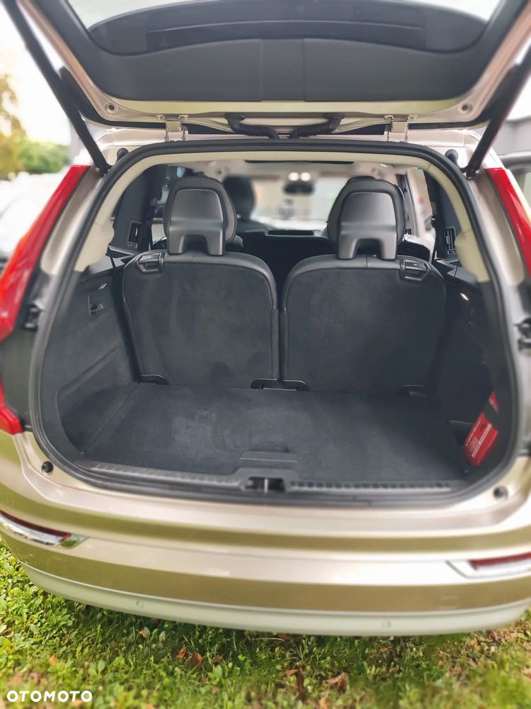 Volvo XC 90 B5 B AWD Plus Bright - 19