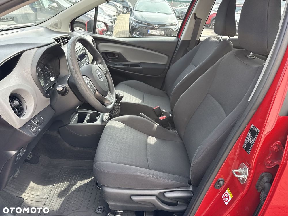 Toyota Yaris - 13