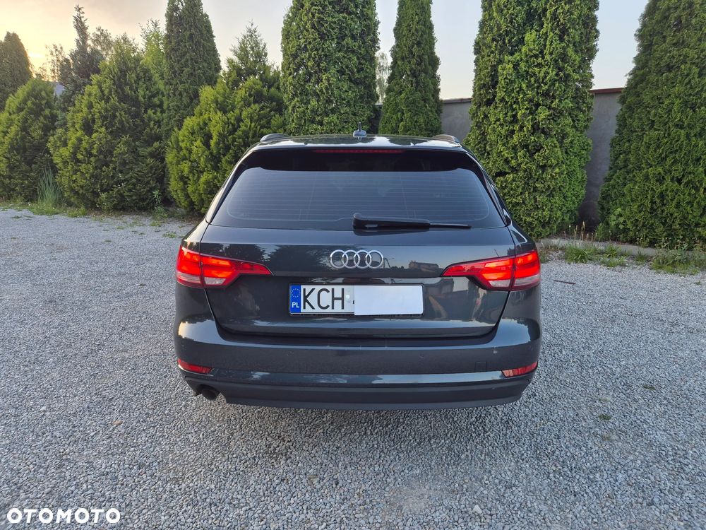 Audi A4 Avant 30 TDI S tronic advanced - 28