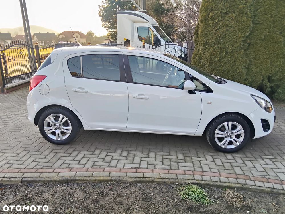 Opel Corsa 1.2 16V Enjoy - 10