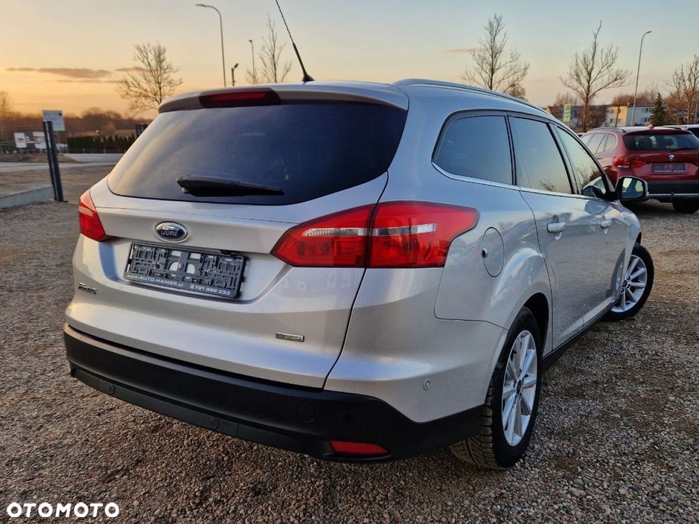 Ford Focus 1.0 EcoBoost Titanium - 28